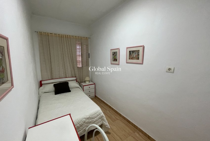 Resale - HOUSE -
SAN FULGENCIO - Costa Blanca