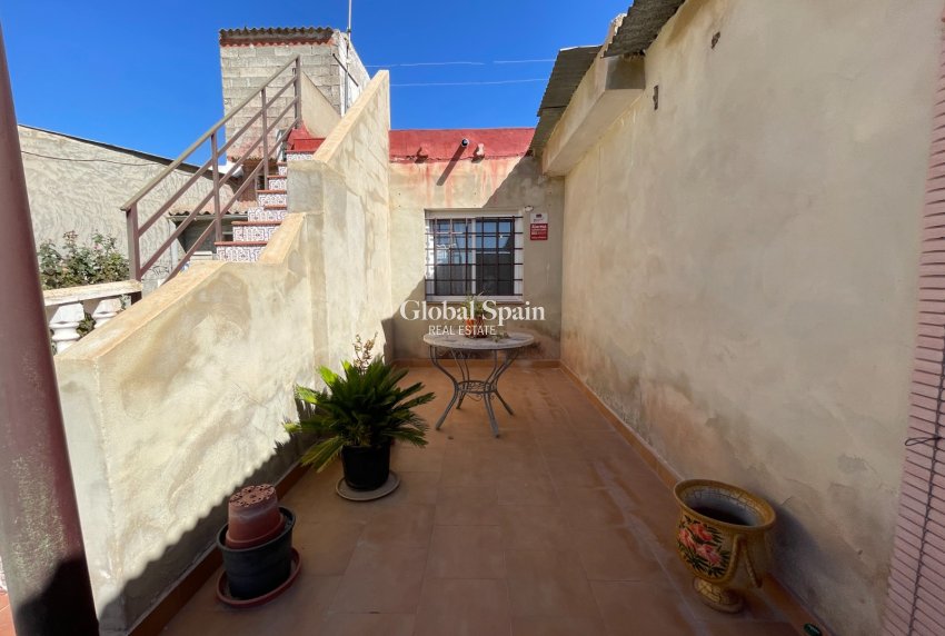 Resale - HOUSE -
SAN FULGENCIO - Costa Blanca