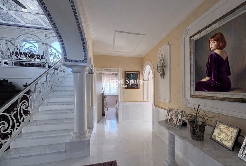 Resale - HOUSE -
SAN FULGENCIO - Costa Blanca