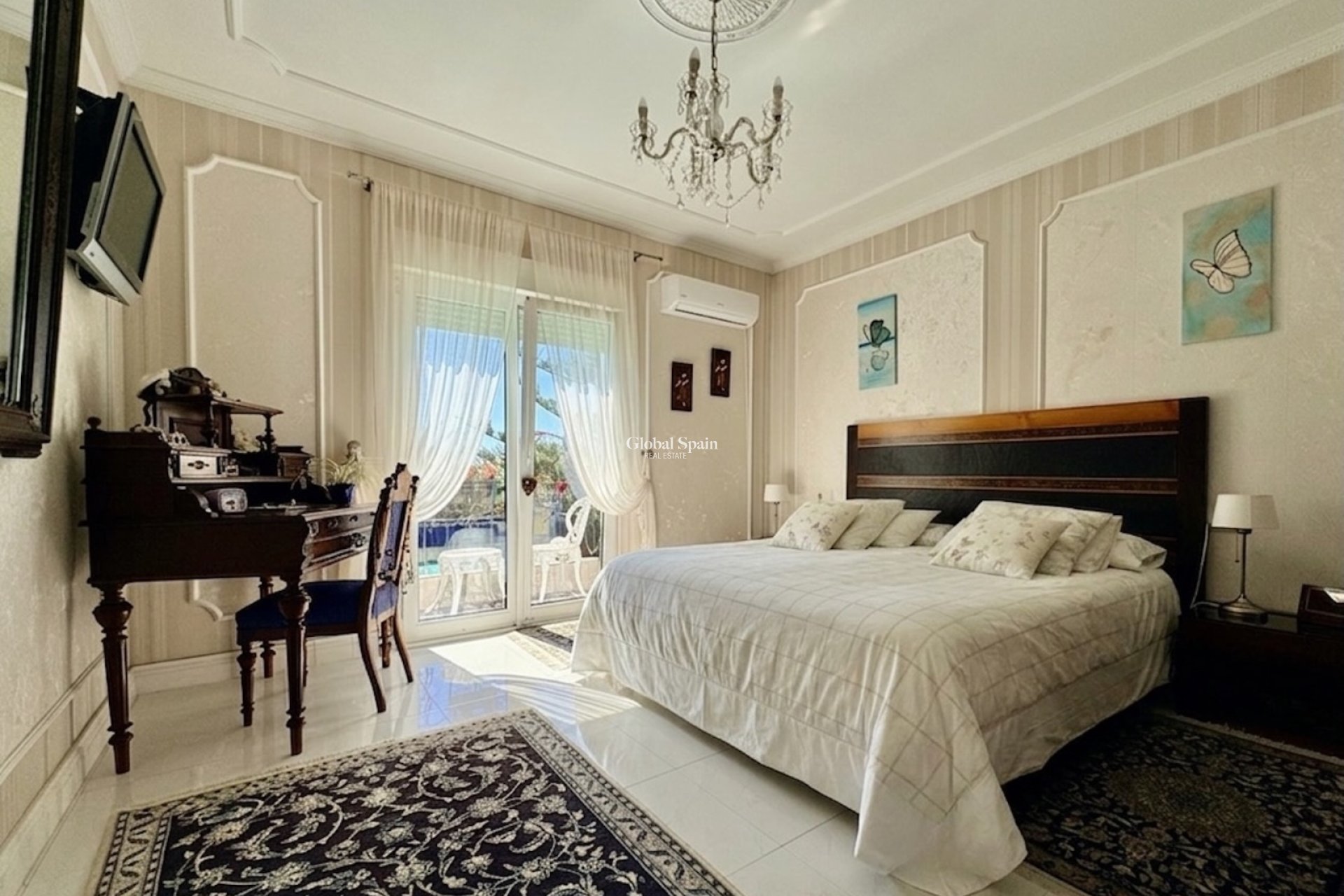 Resale - HOUSE -
SAN FULGENCIO - Costa Blanca