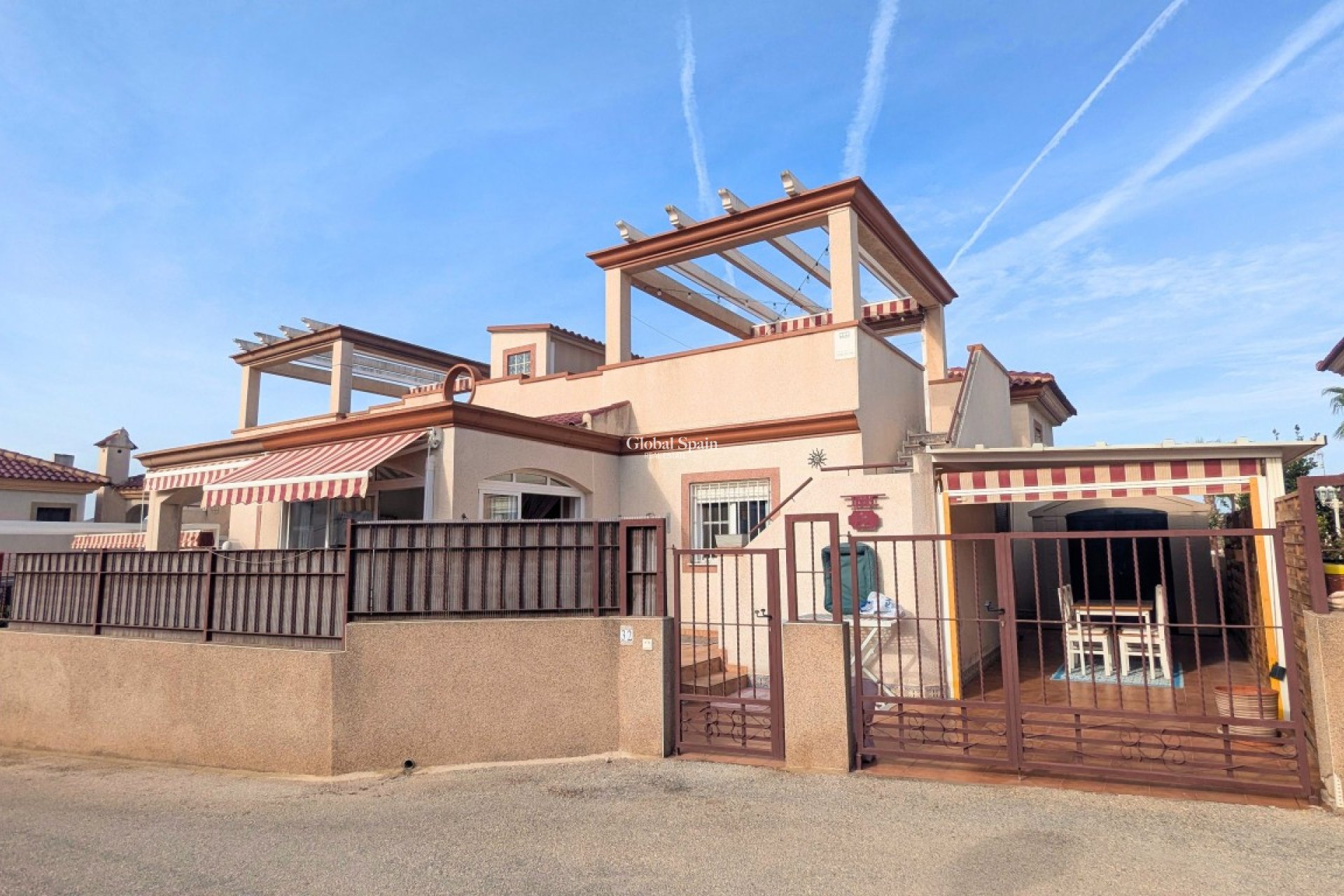 Resale - HOUSE -
SAN FULGENCIO - Costa Blanca