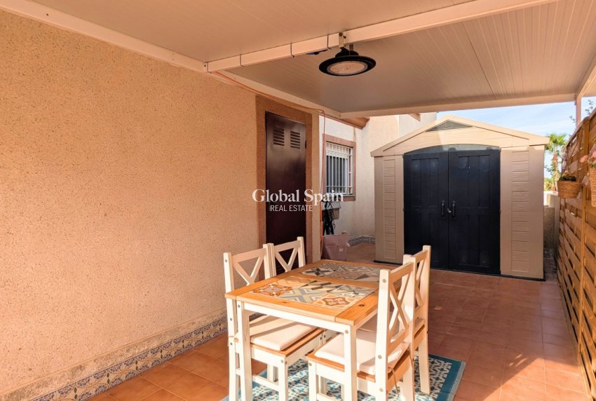 Resale - HOUSE -
SAN FULGENCIO - Costa Blanca