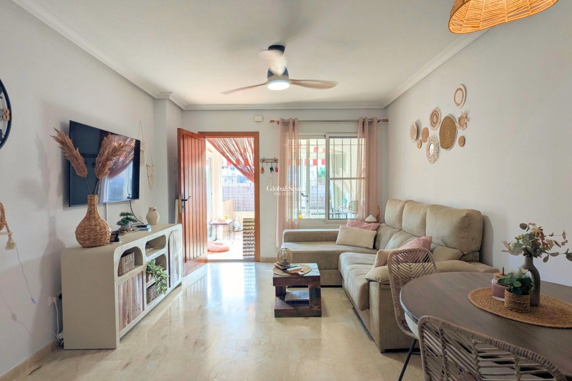 Resale - HOUSE -
SAN FULGENCIO - Costa Blanca