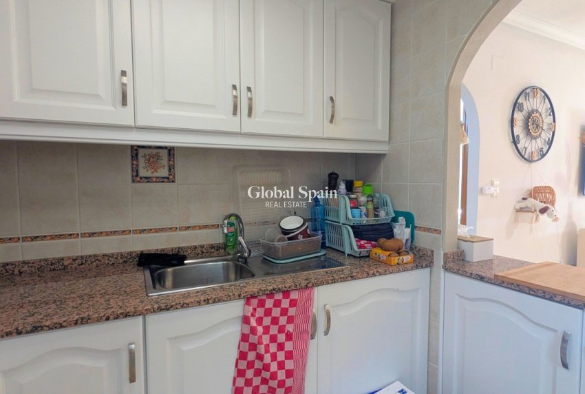 Resale - HOUSE -
SAN FULGENCIO - Costa Blanca