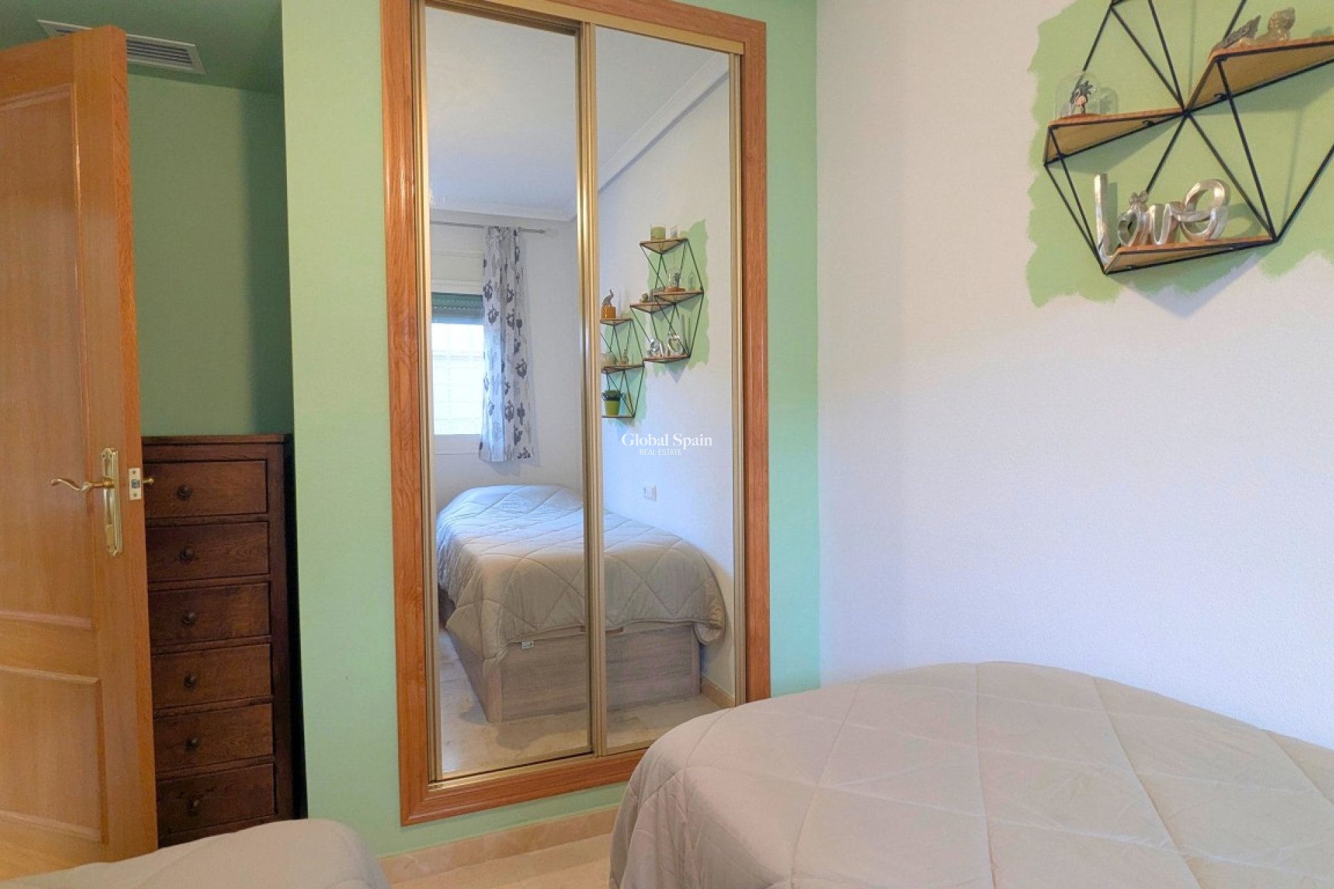 Resale - HOUSE -
SAN FULGENCIO - Costa Blanca