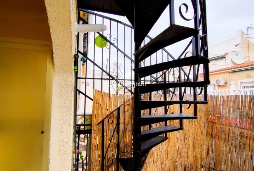 Resale - HOUSE -
SAN FULGENCIO - La Marina - Urb. La Marina