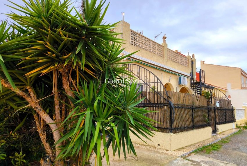 Resale - HOUSE -
SAN FULGENCIO - La Marina - Urb. La Marina