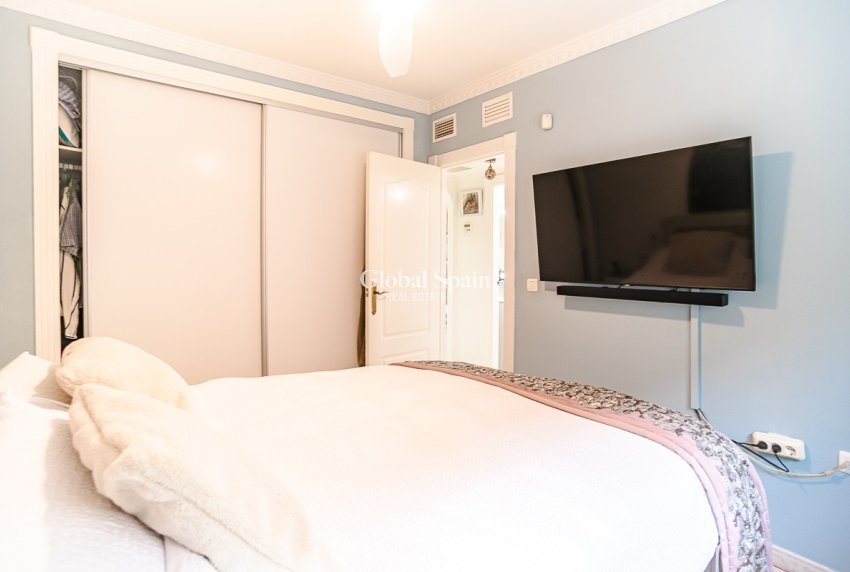 Resale - HOUSE -
SAN FULGENCIO - urb.la marina