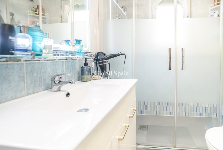 Resale - HOUSE -
SAN FULGENCIO - urb.la marina