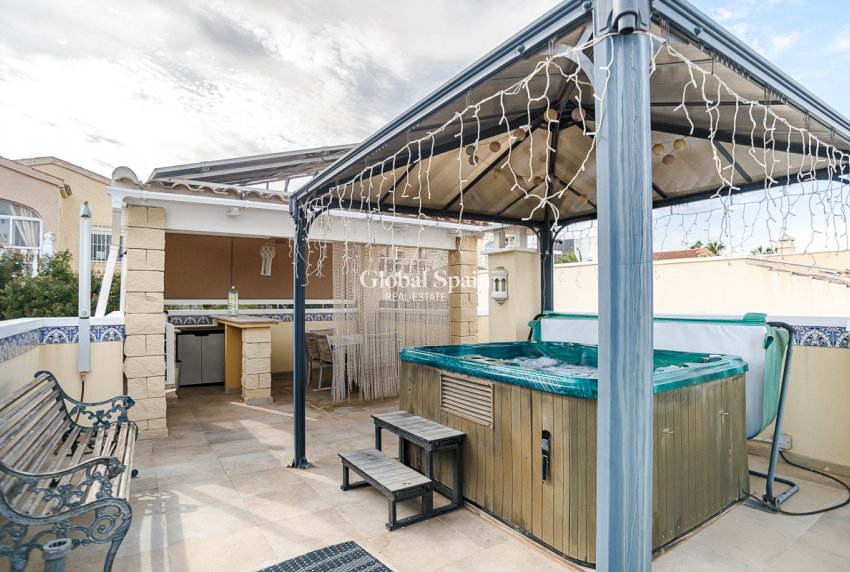 Resale - HOUSE -
SAN FULGENCIO - urb.la marina