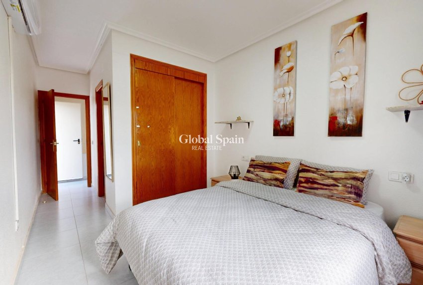 Resale - HOUSE -
SAN MIGUEL DE SALINAS - 03193