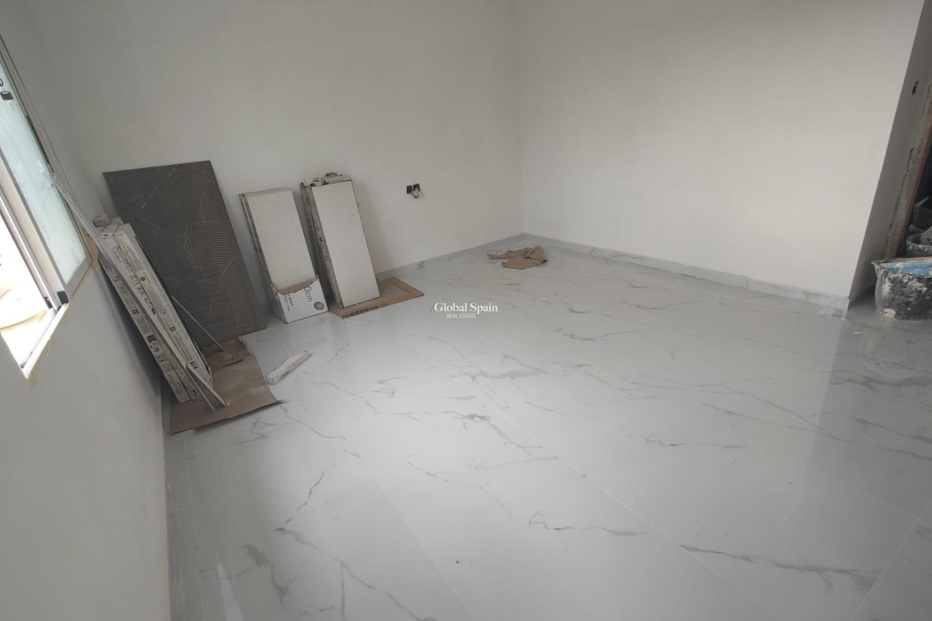 Resale - HOUSE -
SAN MIGUEL DE SALINAS - Blue Lagoon - Galán
