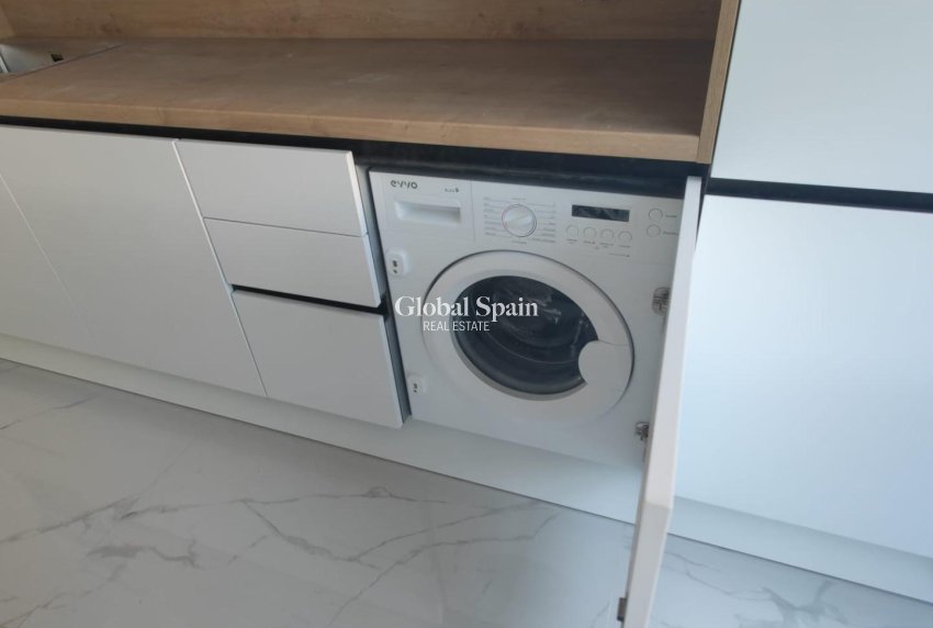 Resale - HOUSE -
SAN MIGUEL DE SALINAS - Blue Lagoon - Galán