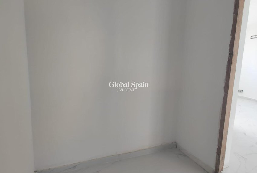 Resale - HOUSE -
SAN MIGUEL DE SALINAS - Blue Lagoon - Galán