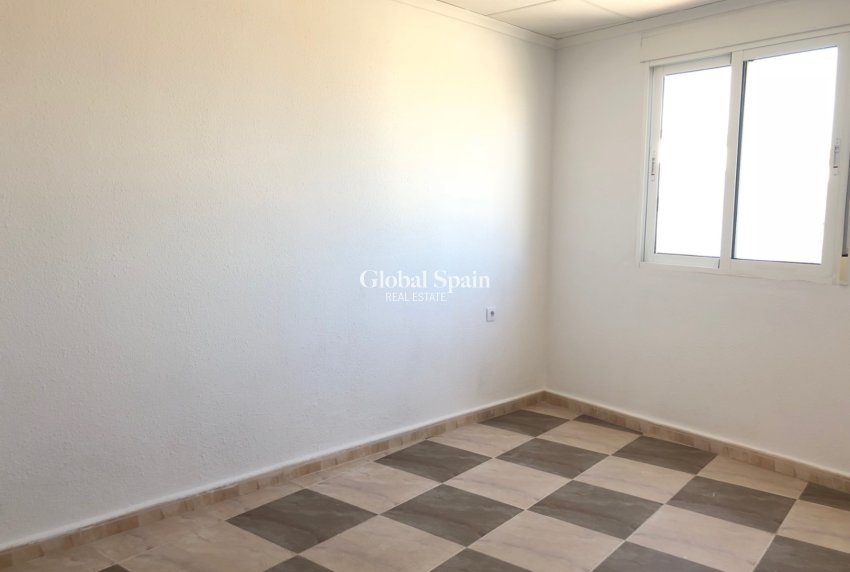 Resale - HOUSE -
SAN MIGUEL DE SALINAS - Costa Blanca Sur