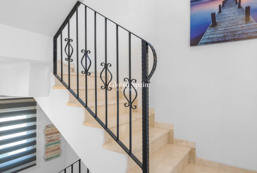 Resale - HOUSE -
SAN MIGUEL DE SALINAS - Costa Blanca