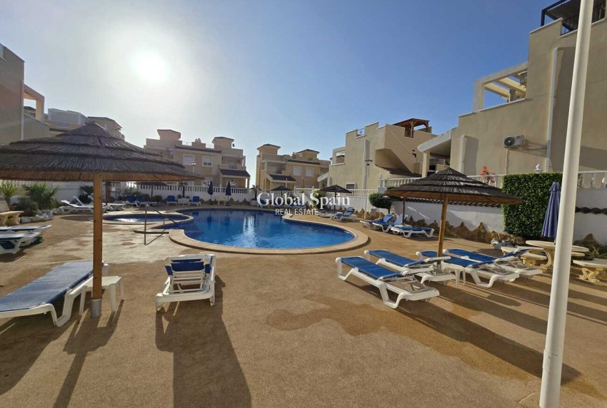 Resale - HOUSE -
SAN MIGUEL DE SALINAS - Costa Blanca