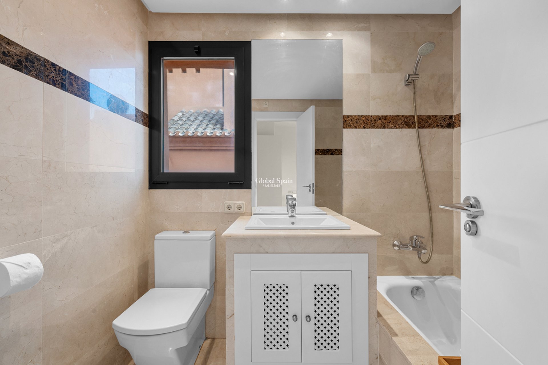 Resale - HOUSE -
SAN MIGUEL DE SALINAS - Costa Blanca