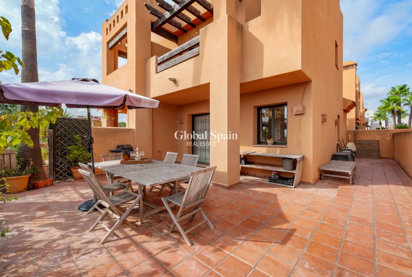 Resale - HOUSE -
SAN MIGUEL DE SALINAS - Costa Blanca