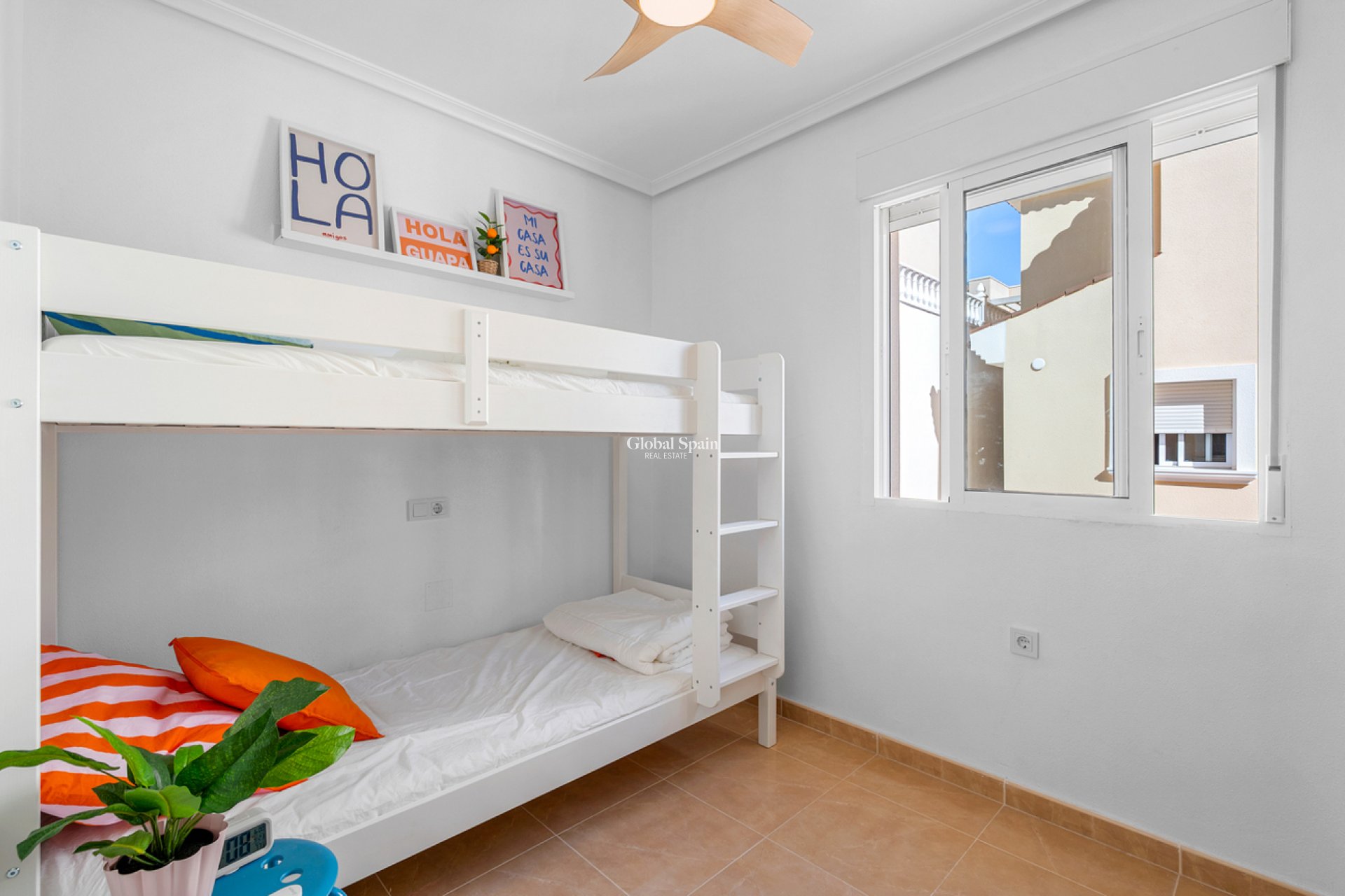 Resale - HOUSE -
SAN MIGUEL DE SALINAS - Costa Blanca