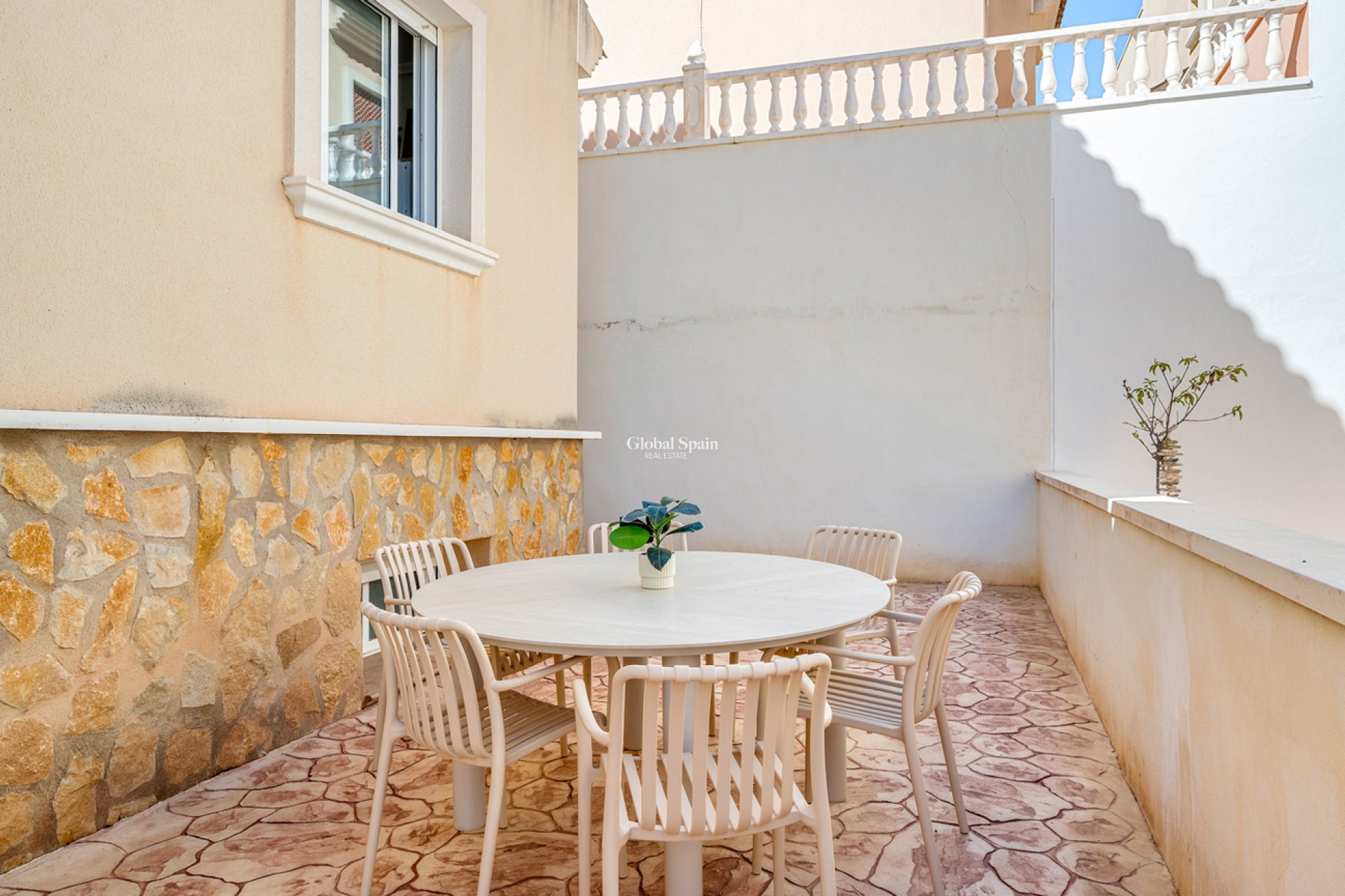 Resale - HOUSE -
SAN MIGUEL DE SALINAS - Costa Blanca