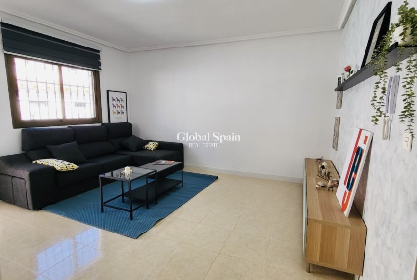 Resale - HOUSE -
SAN MIGUEL DE SALINAS - Inland
