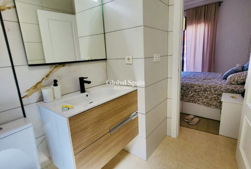 Resale - HOUSE -
SAN MIGUEL DE SALINAS - Inland