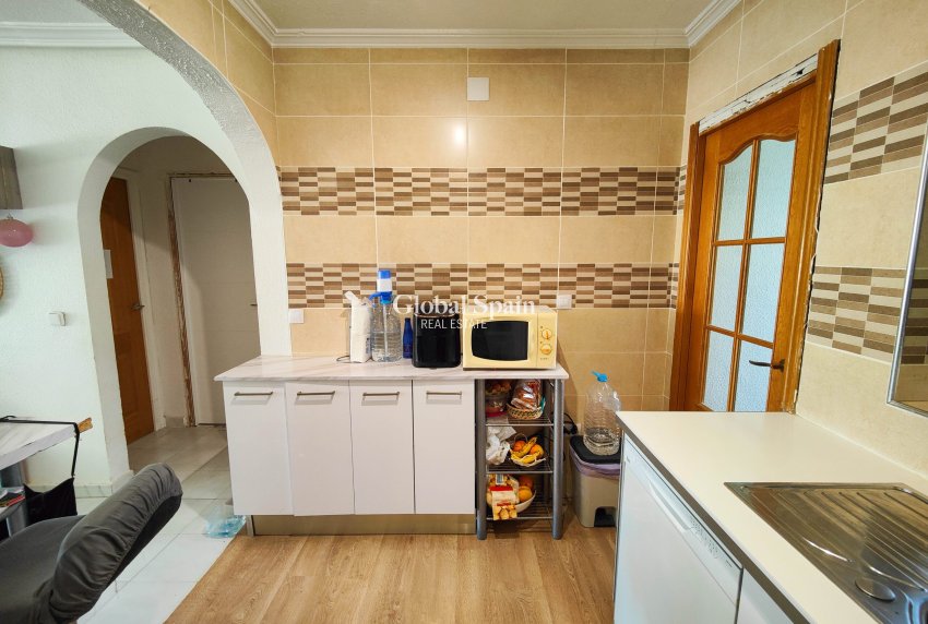 Resale - HOUSE -
SAN MIGUEL DE SALINAS - Inland