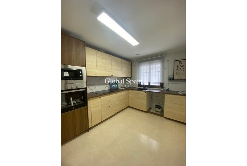 Resale - HOUSE -
SAN MIGUEL DE SALINAS - Inland