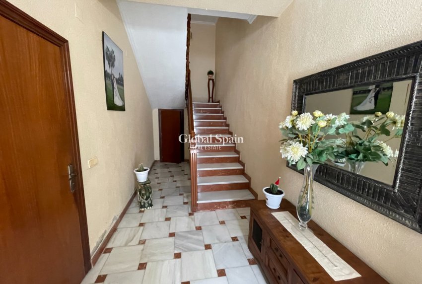 Resale - HOUSE -
SAN MIGUEL DE SALINAS - Inland