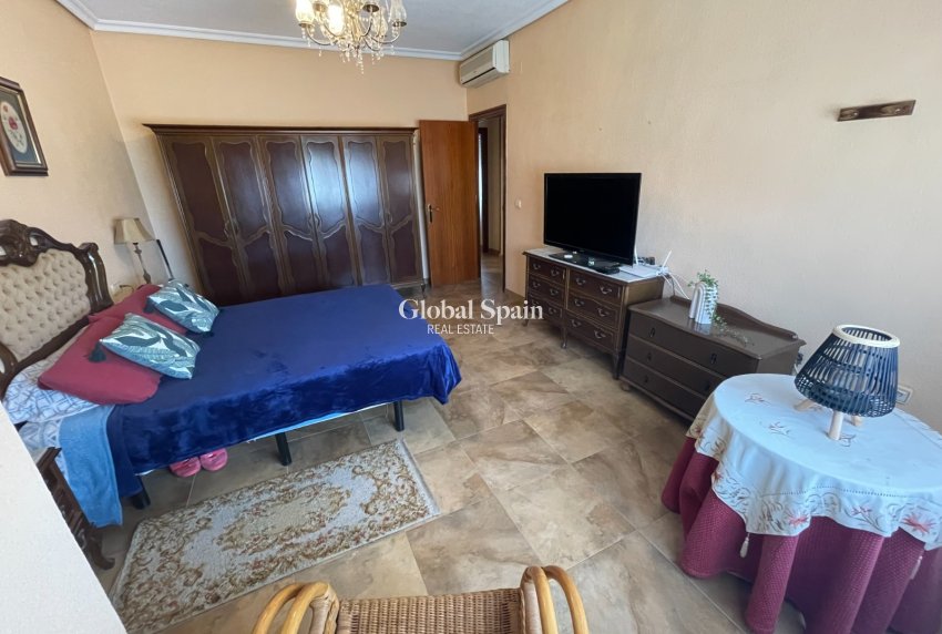 Resale - HOUSE -
SAN MIGUEL DE SALINAS - Inland