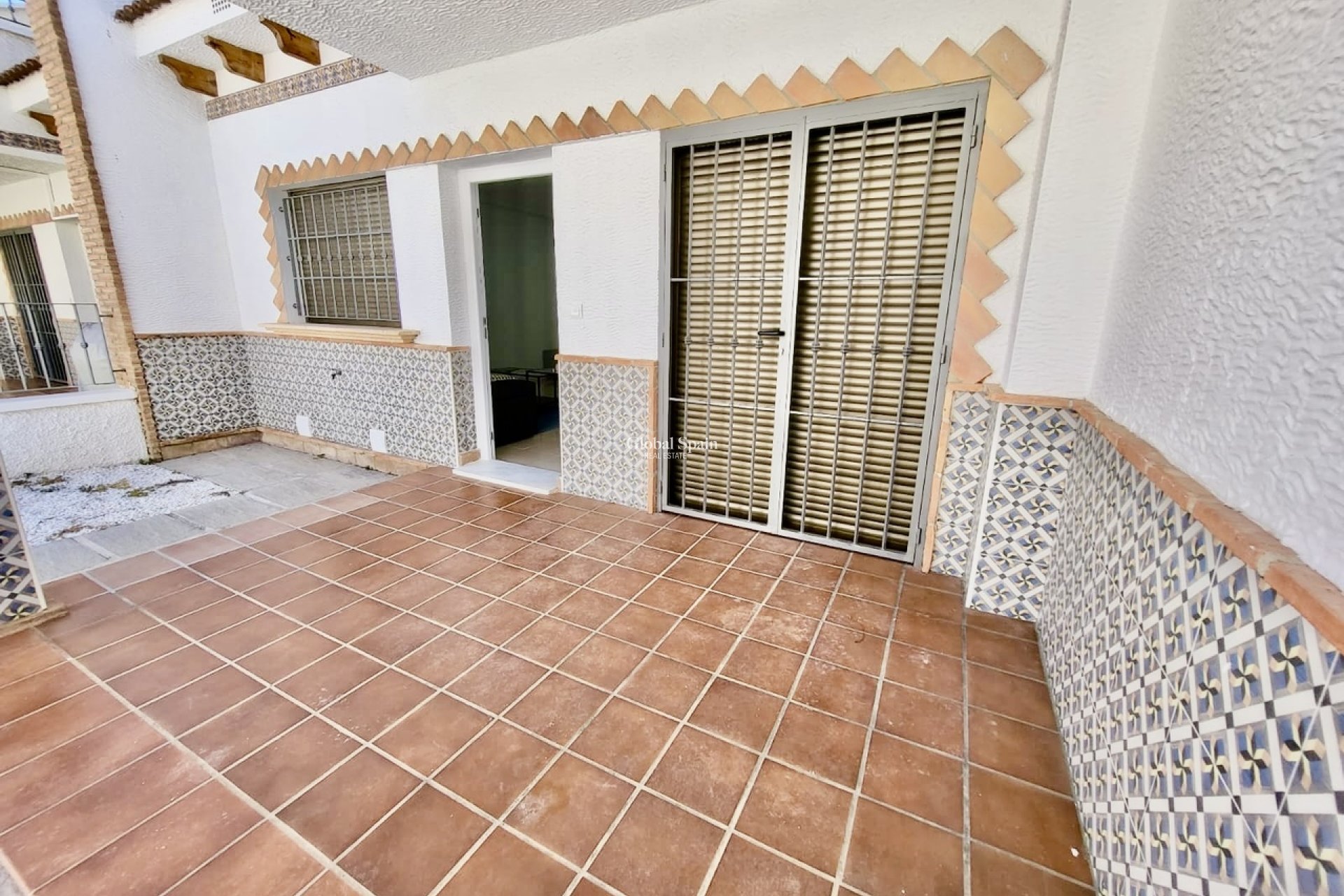 Resale - HOUSE -
SAN MIGUEL DE SALINAS - Inland