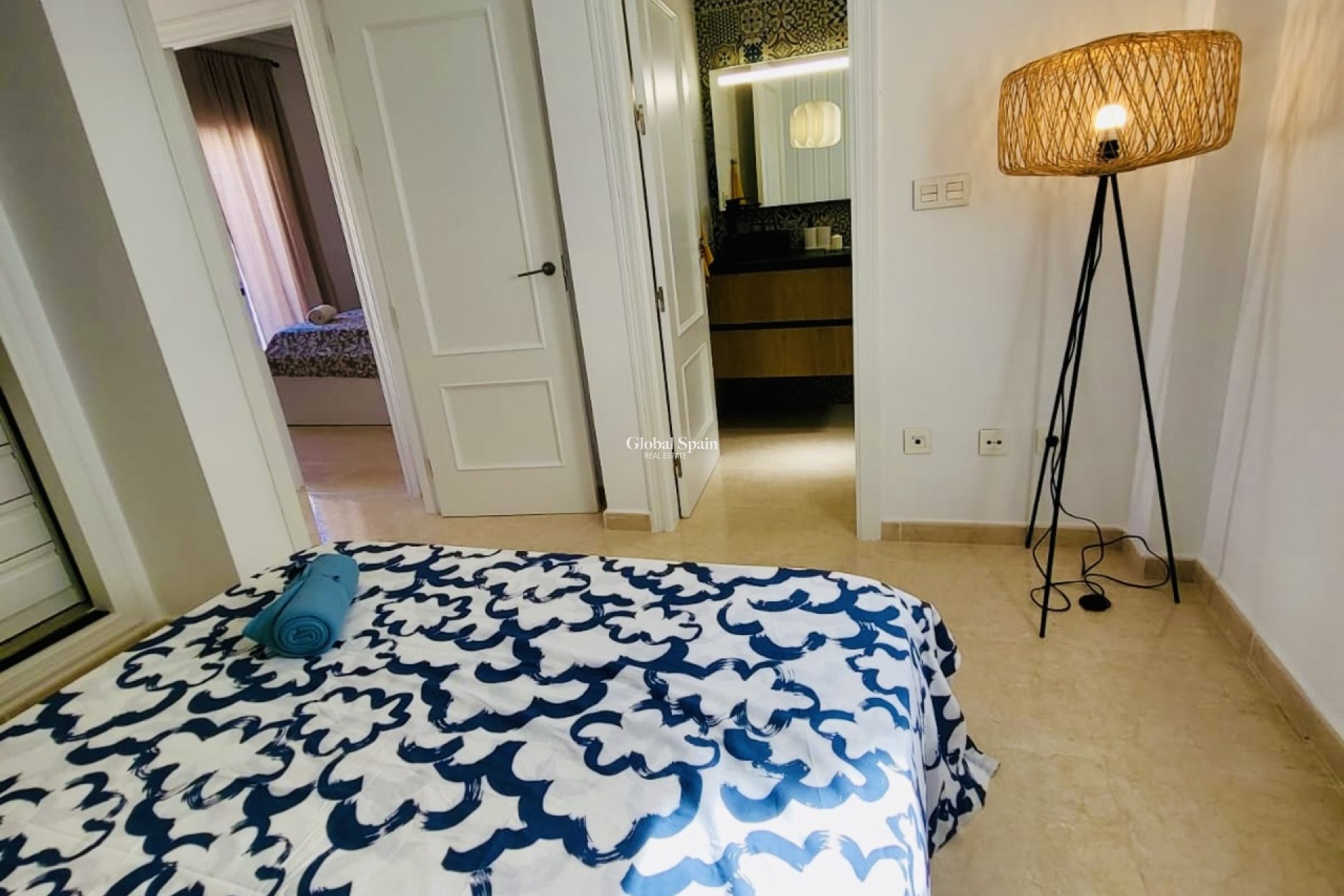 Resale - HOUSE -
SAN MIGUEL DE SALINAS - Inland