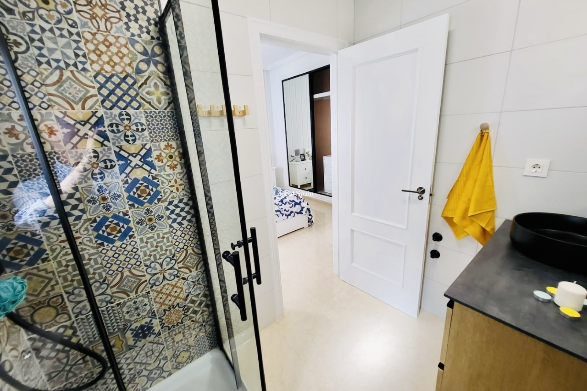 Resale - HOUSE -
SAN MIGUEL DE SALINAS - Inland