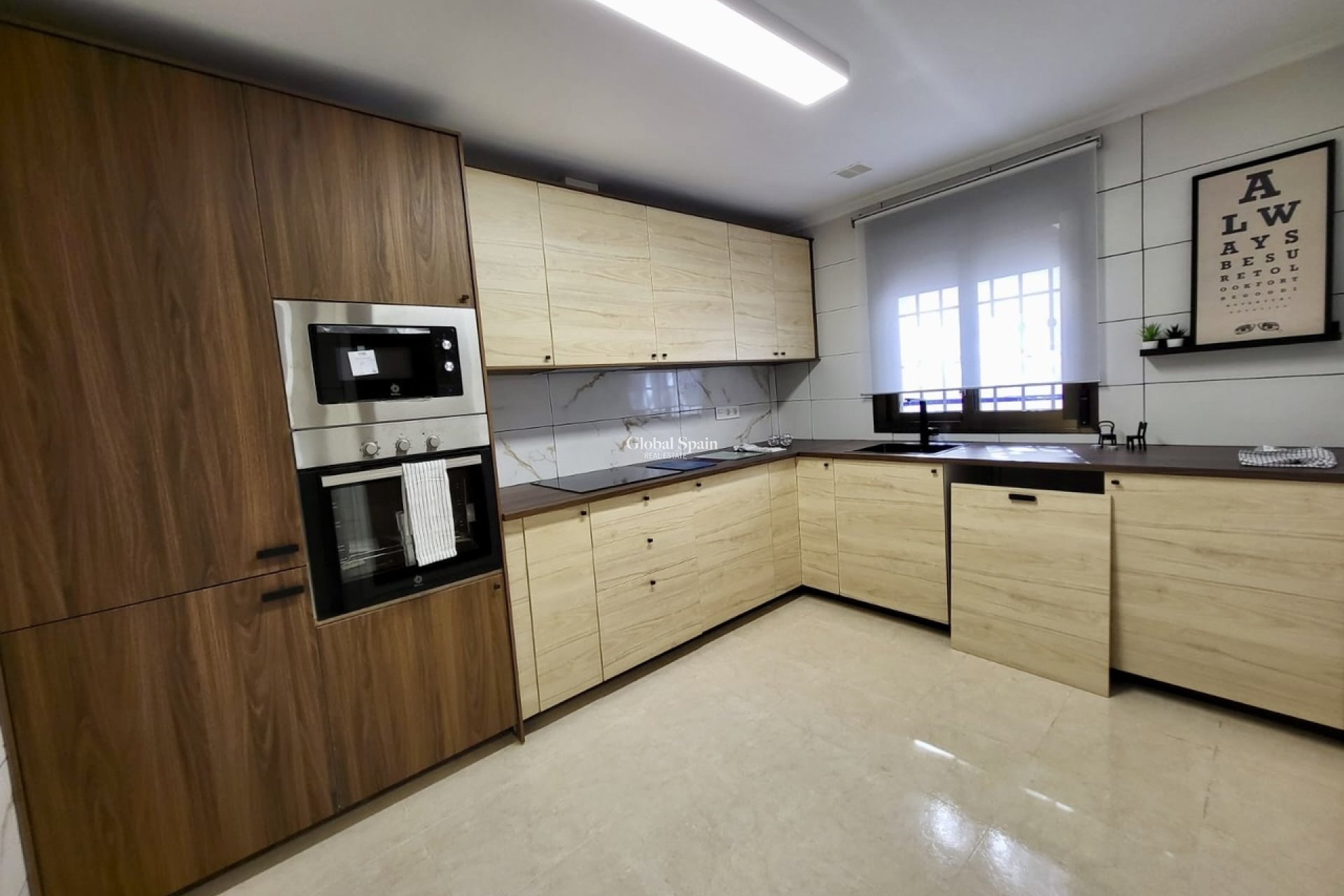 Resale - HOUSE -
SAN MIGUEL DE SALINAS - Inland