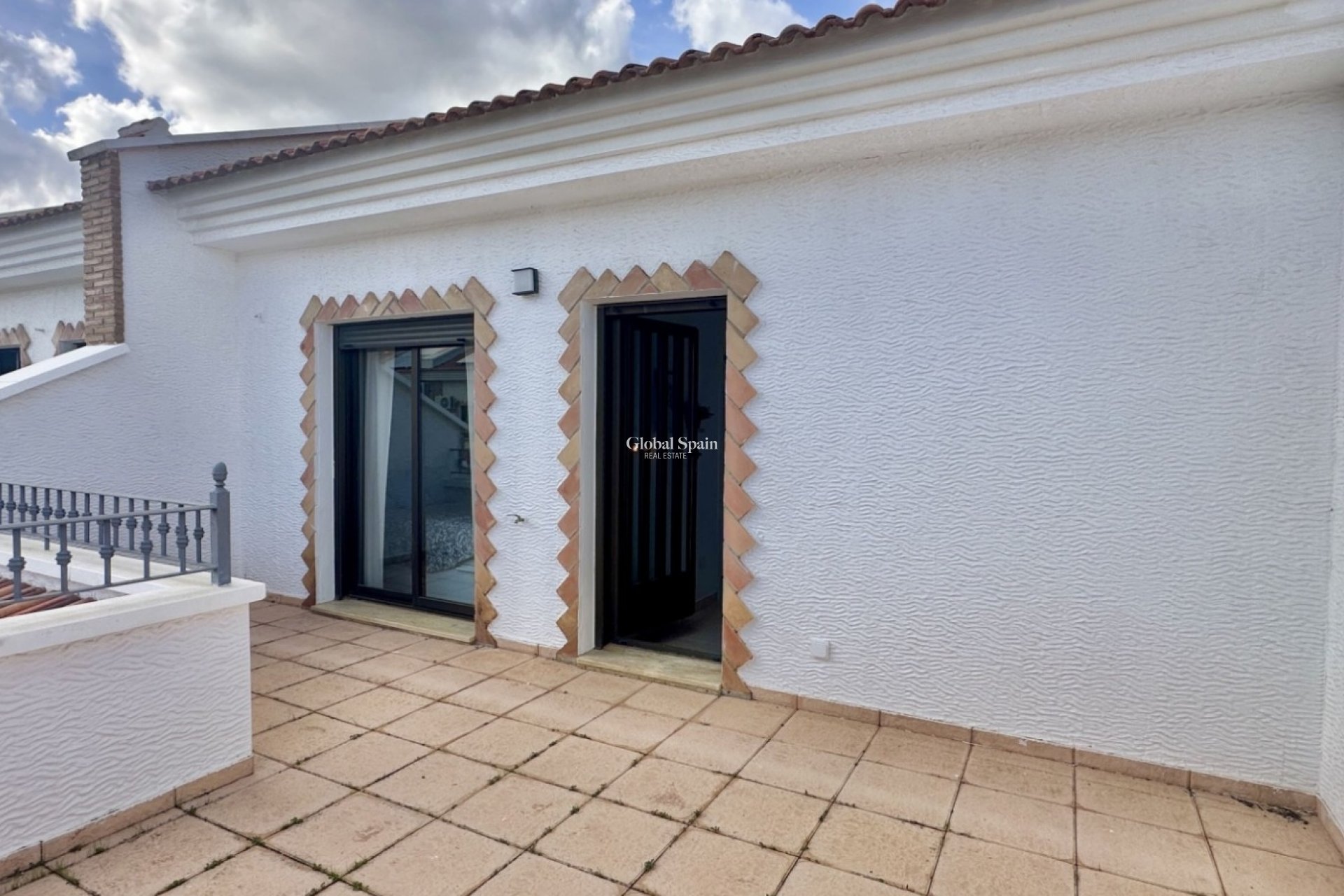 Resale - HOUSE -
SAN MIGUEL DE SALINAS - Inland