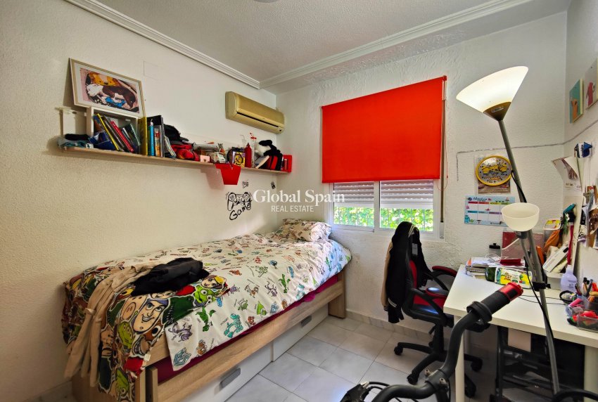 Resale - HOUSE -
SAN MIGUEL DE SALINAS - Inland