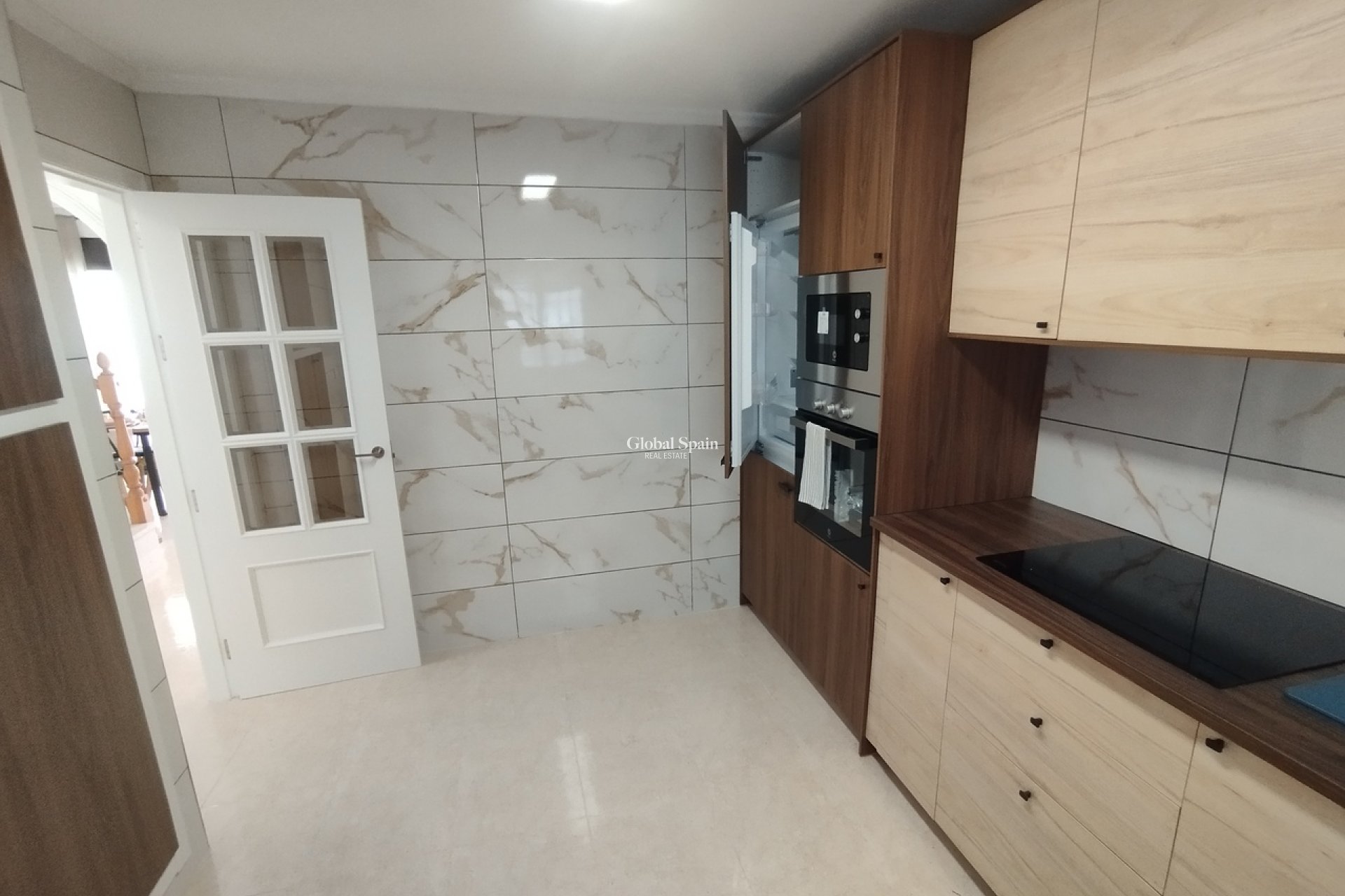 Resale - HOUSE -
SAN MIGUEL DE SALINAS - Inland