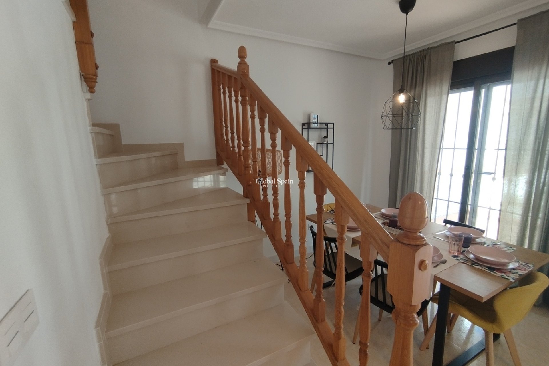 Resale - HOUSE -
SAN MIGUEL DE SALINAS - Inland