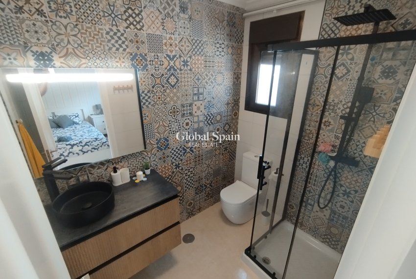 Resale - HOUSE -
SAN MIGUEL DE SALINAS - Inland