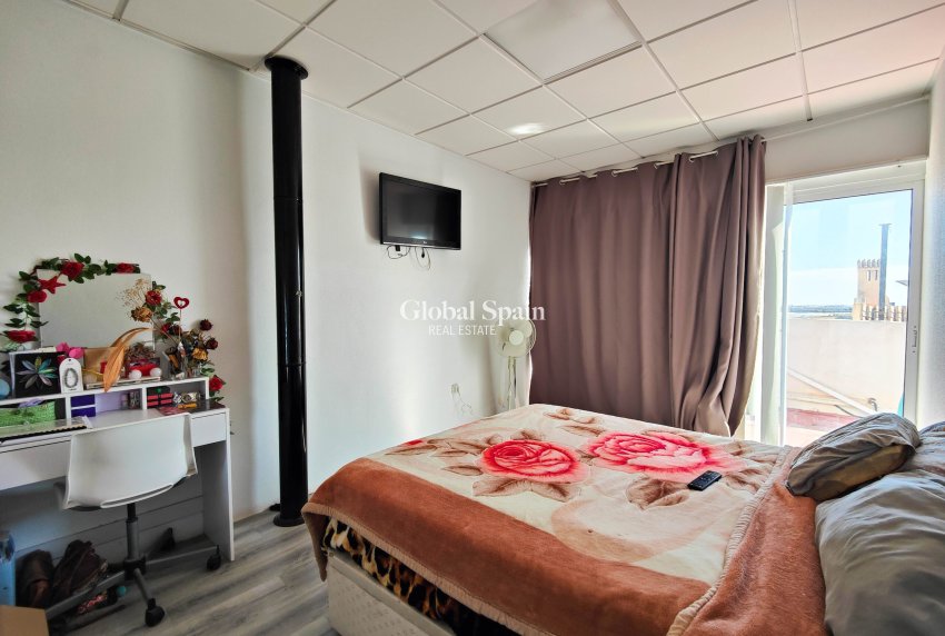 Resale - HOUSE -
SAN MIGUEL DE SALINAS - Inland