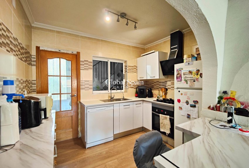 Resale - HOUSE -
SAN MIGUEL DE SALINAS - Inland