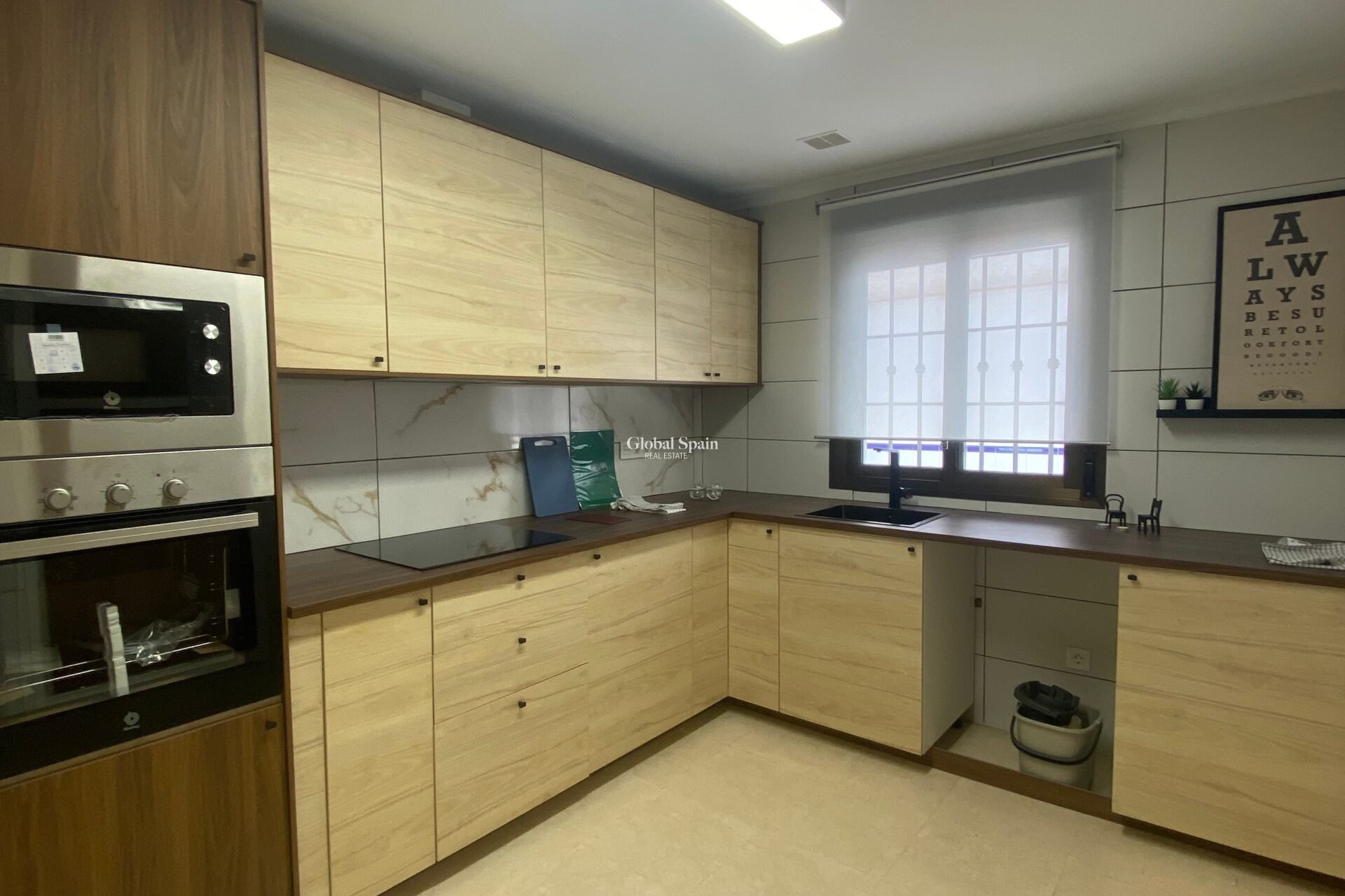 Resale - HOUSE -
SAN MIGUEL DE SALINAS - Inland