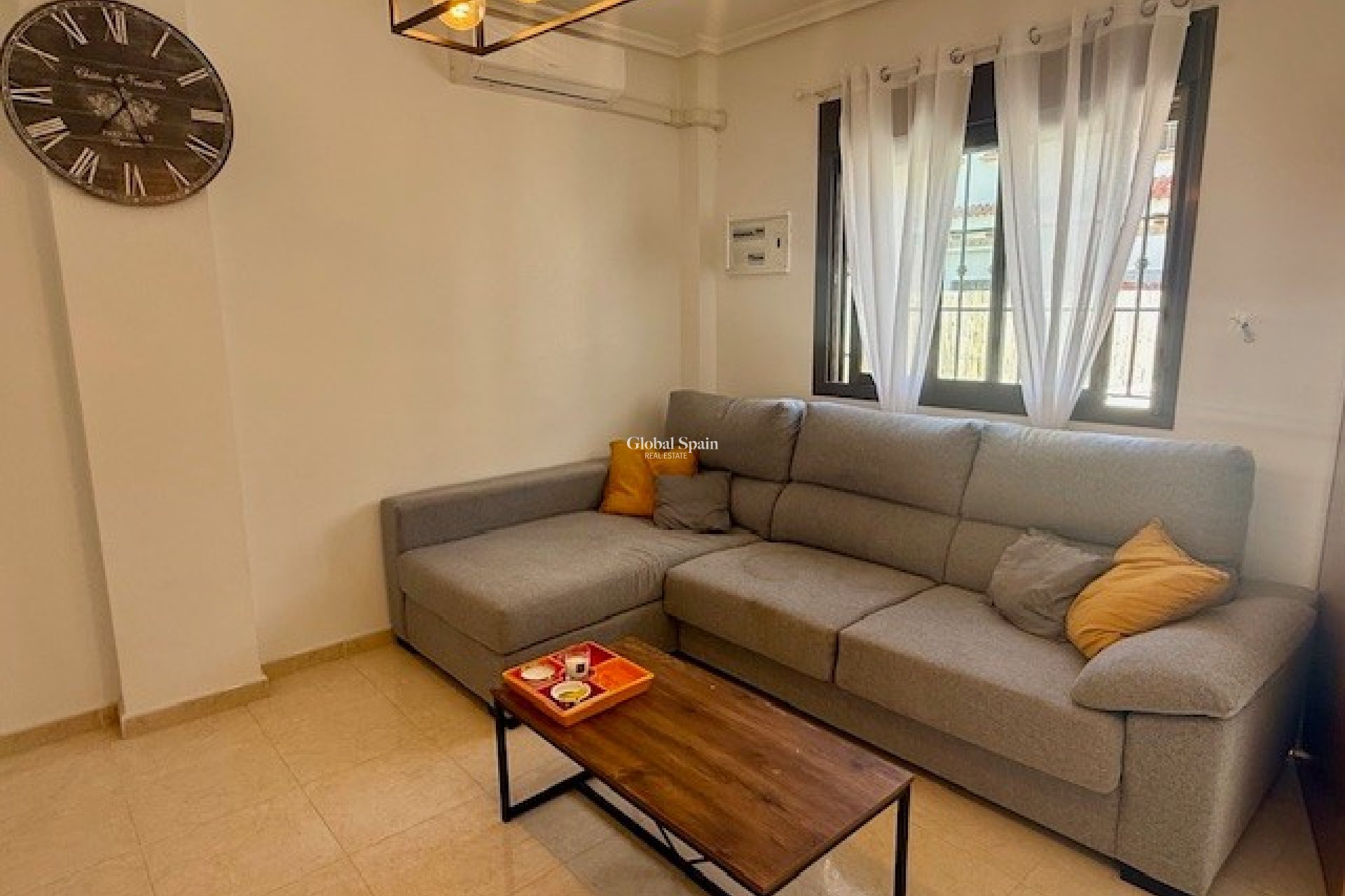 Resale - HOUSE -
SAN MIGUEL DE SALINAS - Inland