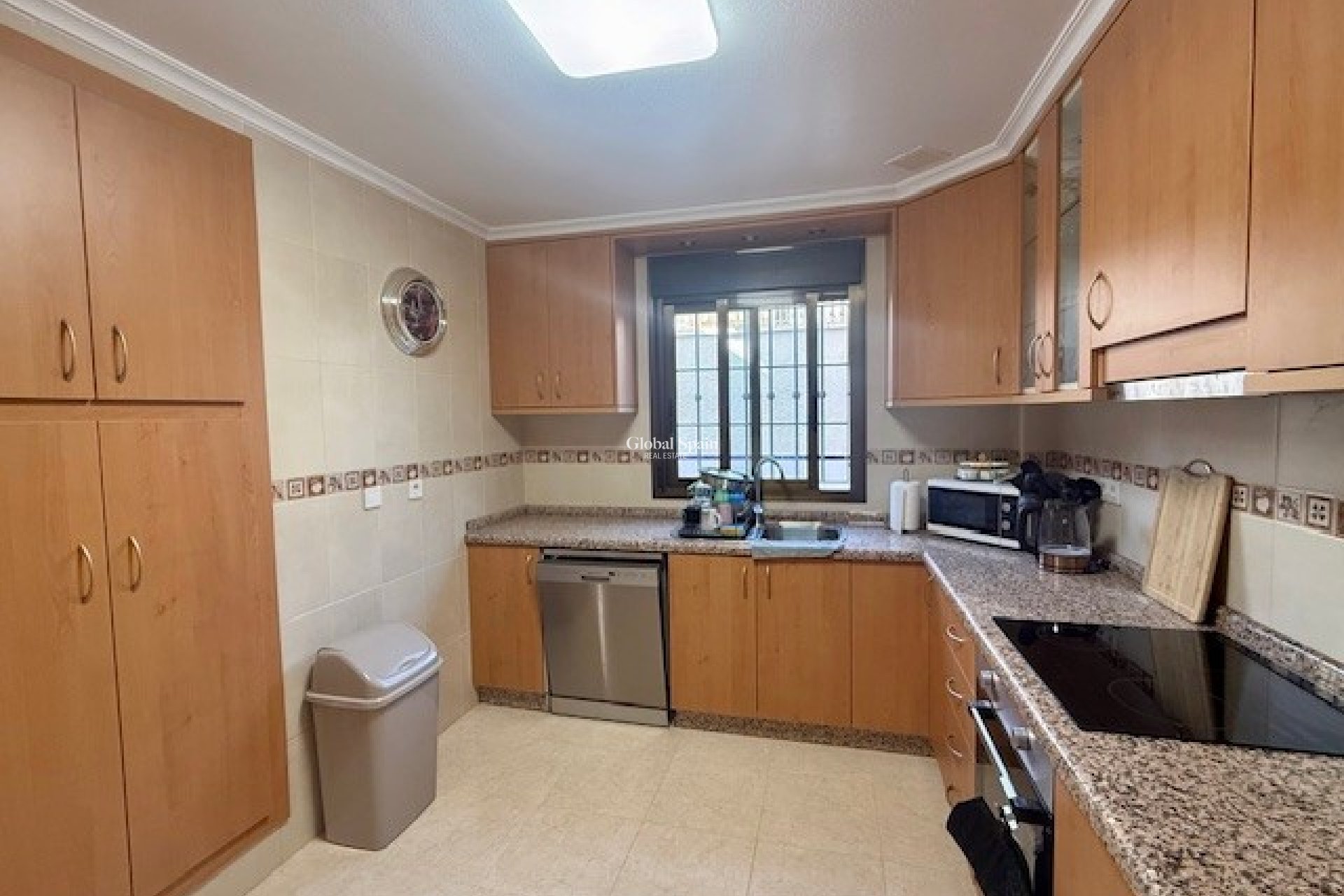 Resale - HOUSE -
SAN MIGUEL DE SALINAS - Inland