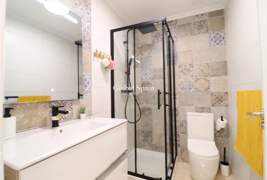 Resale - HOUSE -
SAN MIGUEL DE SALINAS - Inland