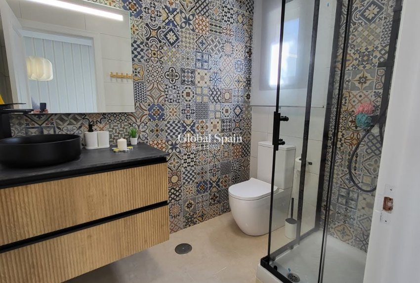 Resale - HOUSE -
SAN MIGUEL DE SALINAS - Inland