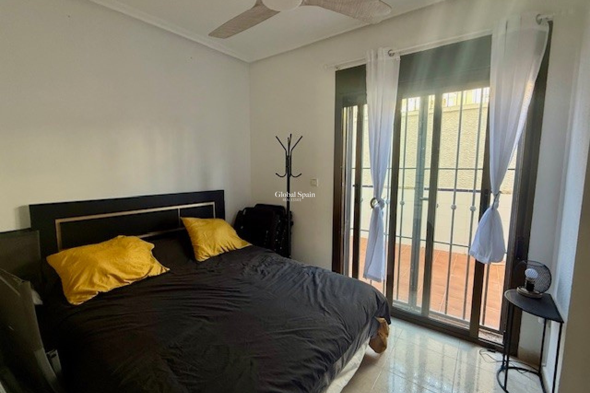 Resale - HOUSE -
SAN MIGUEL DE SALINAS - Inland