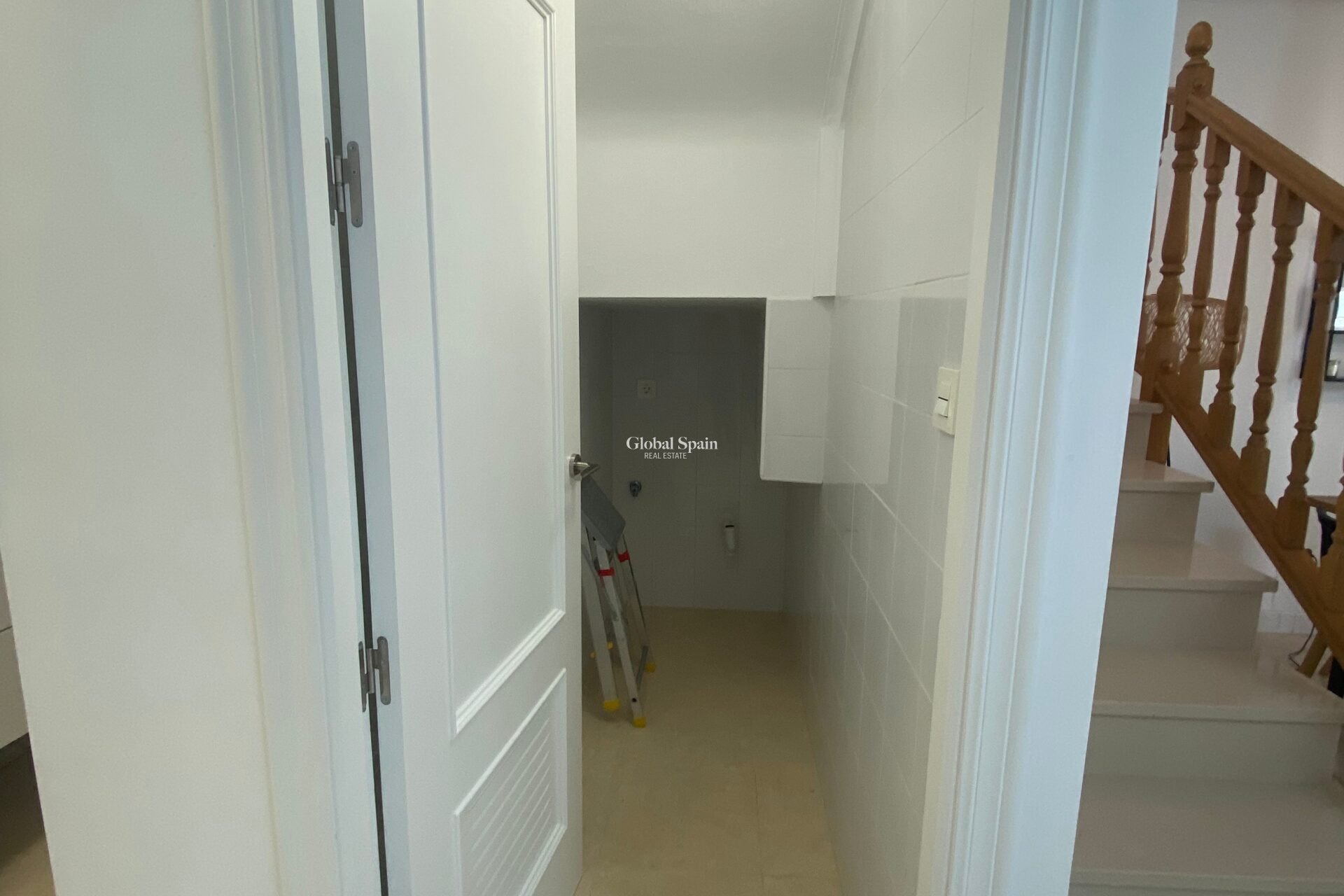 Resale - HOUSE -
SAN MIGUEL DE SALINAS - Inland