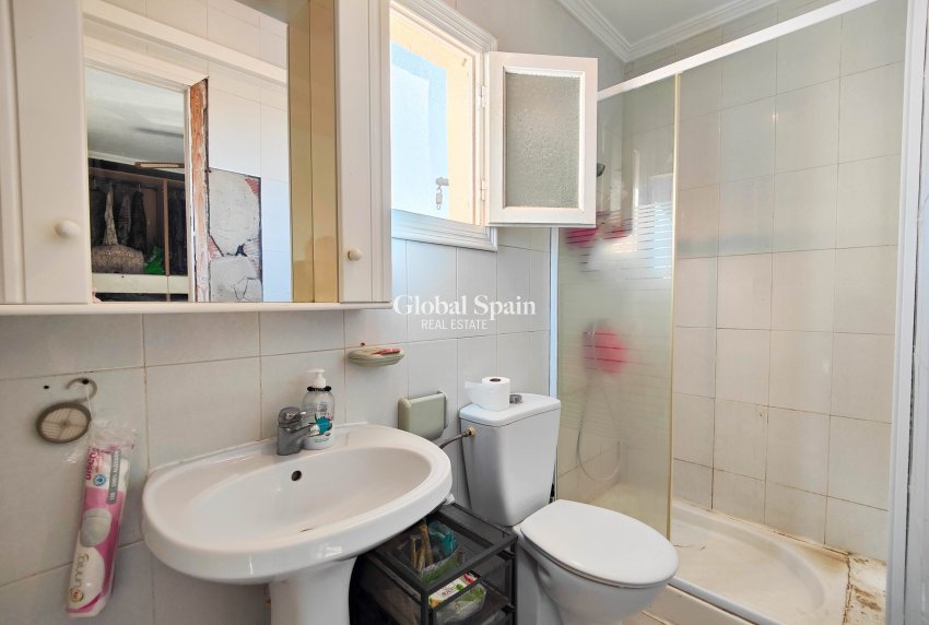 Resale - HOUSE -
SAN MIGUEL DE SALINAS - Inland